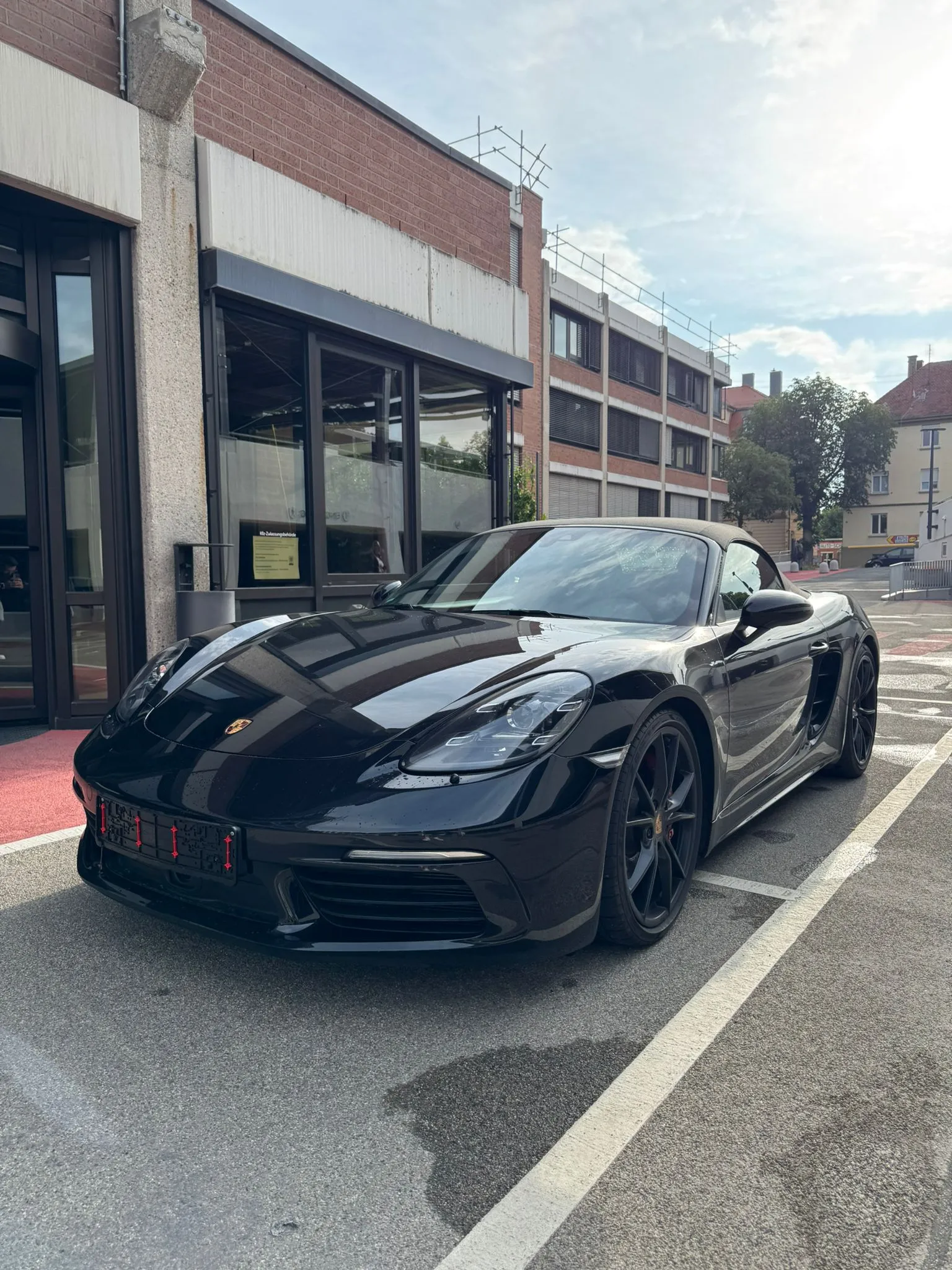 Auto negro deportivo