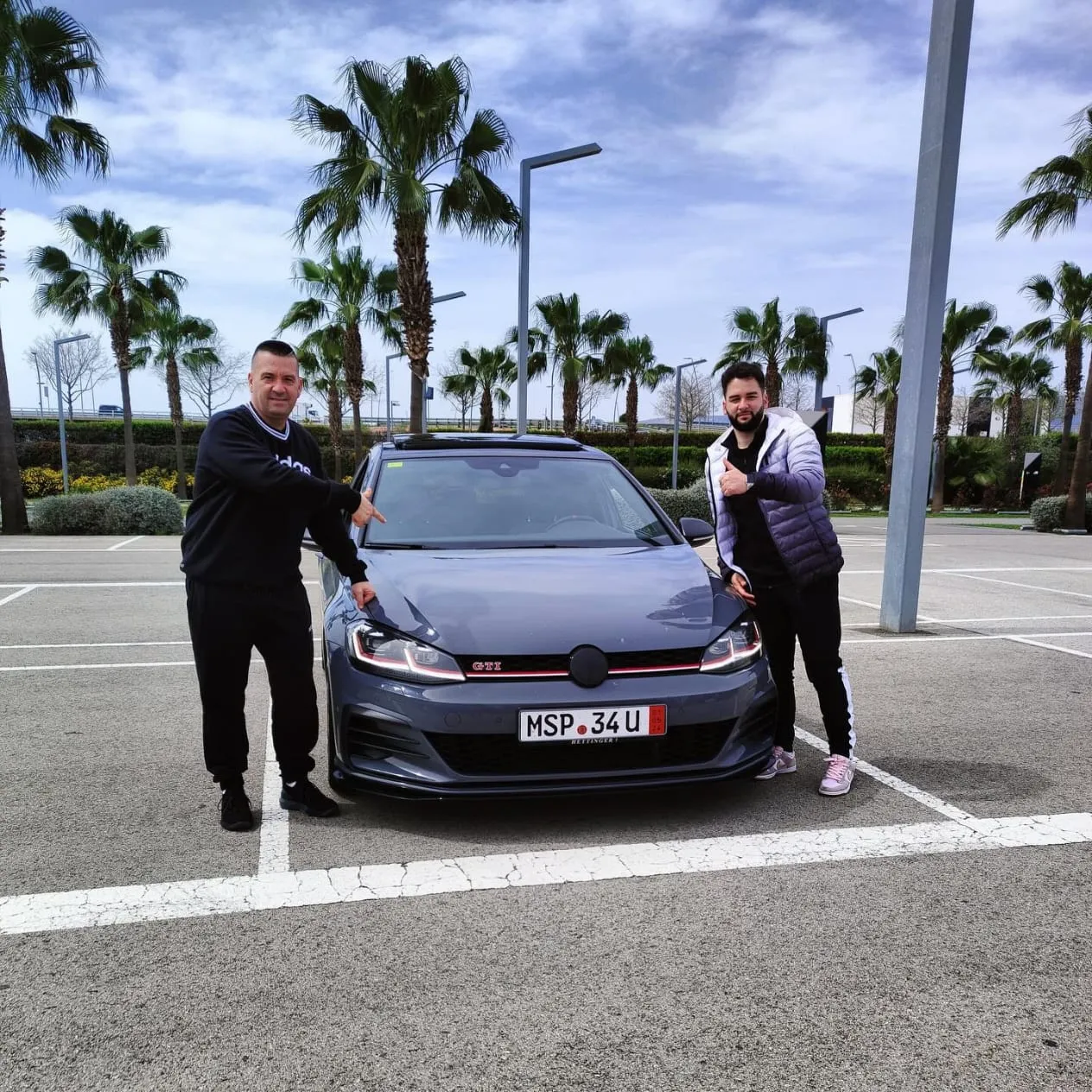 Compradores con auto nuevo